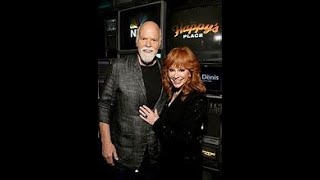 Rex Linn Sneaks Quick Kisses with Girlfriend Reba McEntire on Set [upl. by Soilisav]