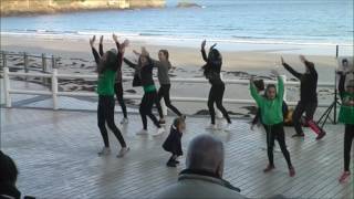 Flashmob Téléthon Dinard Samedi 03 Décembre 2016 avec GénérationFitness [upl. by Aidnama]