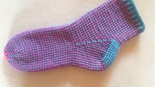 Tunesisch häkeln  Socken im Grundmuster  Veronika Hug [upl. by Claudia369]