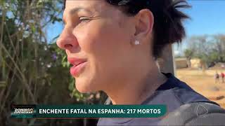 Número de mortos em enchentes na Espanha chega a 217 autoridades ainda procuram desaparecidos [upl. by Ateekahs]