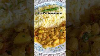 Soyabean curry One pot soyabean rice trendingshorts viralcookingvideos soyabeancurry roxpinky [upl. by Akinimod943]