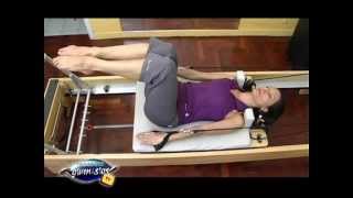 Pilates Reformer  Serie de espalda media  Triceps Abdominales Hombros Pectorales [upl. by Brinkema]