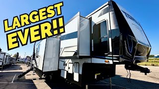 The LARGEST fifth wheel RV I’ve ever seen WOW 2024 Heartland Toque 424 fifth wheel toy hauler [upl. by Weidman]