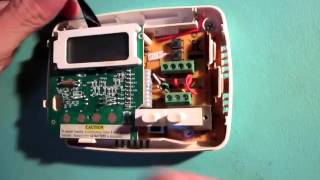 Ac or heating thermostat not working Maybe LO BATTERY [upl. by Aicella42]