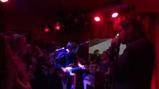 Die Höchste Eisenbahn  Alle gehen  Live  Molotow Bar Hamburg  112013 [upl. by Deering382]