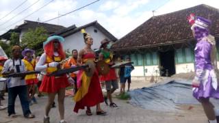 Drumband bencong Lucu Alias kocar kacir  Karnaval Lucu  Bumirejo Kepohbaru Bojonegoro [upl. by Annaiv]