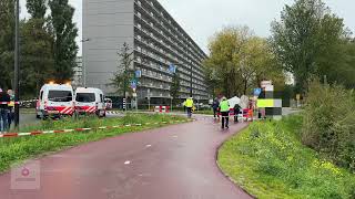 Jongen overleden na aanrijding met vrachtwagen in Maassluis [upl. by Nais]