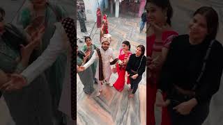 Bratiyo ka dance dekh kr gori darwaja nhi kholegi wedding groom dineshprajapati [upl. by Atteroc]