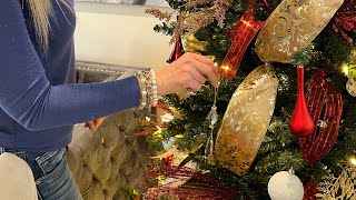 How to style a Christmas tree  Ribbon tutorial ribbontutorial christmastreedecoration christmas [upl. by Christmann]