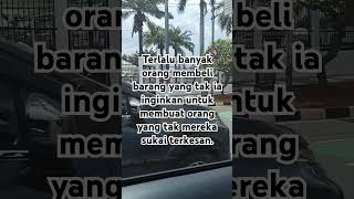 Terlalu banyak orang membeli barang yang tak ia inginkan untuk membuat orang yang tak mereka sukai [upl. by Gipps]