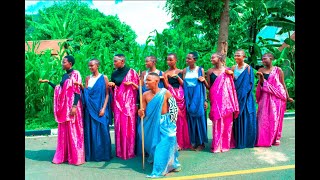 Rwanda Traditional Dance Amazing  Imbyino Nyarwanda Reba abana bambere mukubyina imbyino Gakondo [upl. by Dadelos]