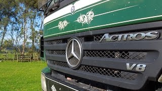 Mercedes Actros v8 sound [upl. by Einneb]