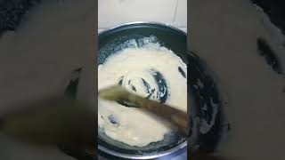 Chawal ke aate ki roti ki recipeshots likesubscribe [upl. by Nike451]