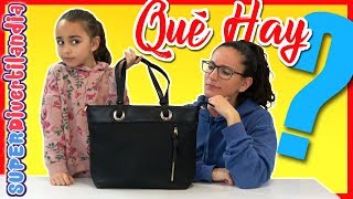 👜 QUÉ HAY en mi BOLSO ⁉ CHALLENGE en SUPERDivertilandia [upl. by Macgregor]