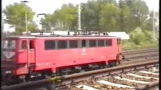 Old East German Electric Locomotives 142  155 Holzroller DR [upl. by Gora779]