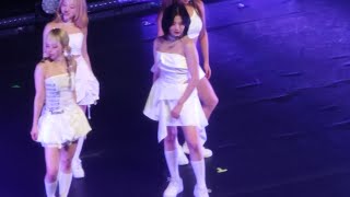 241025 Loossemble 루셈블  Boomerang  HyunJin 현진 fancam 직캠 [upl. by Ettereve143]