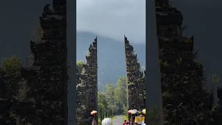 Handara Gate  Photo Shoot  Reality  MNV trending bali tourism reality touristattraction [upl. by Kutchins]