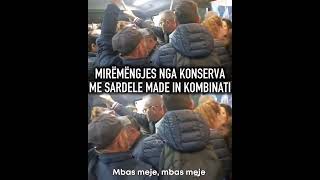 Mëngjes me shi autobusi i Kombinatit shtyp qytetarët e Tiranës si sardele në kuti konservash 🐟 [upl. by Alleras61]