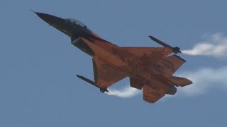 F16 RNLAF Solo Display caméra PRO [upl. by Hedy207]