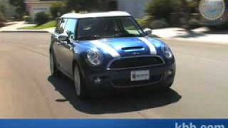 2009 MINI Cooper Clubman Review  Kelley Blue Book [upl. by Aihtnyc]