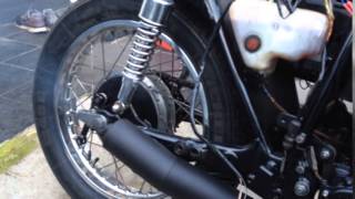 first start up Suzuki GT 550 [upl. by Leitnahs]