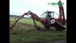 BERKY Böschungsmäher 2300 mit Häcksler BERKY Slope mower type 2300 with Flail mower [upl. by Uranie]