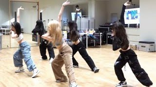 LE SSERAFIM 르세라핌 1800hotnfun Mirrored Point Danca [upl. by Eimmot230]