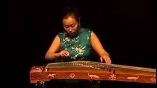 Chinese classical music for zither guzheng solo 漢宮秋月by Liu Fang 劉芳 [upl. by Belle34]