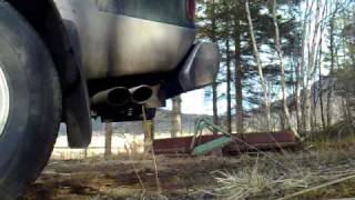 Nissan Navara D22 With 25 Inch Straight Pipe Exhaust [upl. by Sukhum]