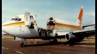 Miracle Landing of Aloha Airlines Flight 243  CBS Evening News  April 29 1988 [upl. by Waldo25]