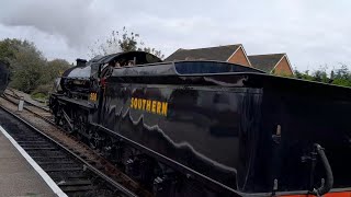 506 Turns around at Alton on the watercress line [upl. by Zilla]