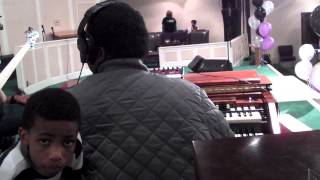 Quennel Gaskin kills at Kiki Sheard Concert [upl. by Khosrow511]