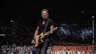 Bruce Springsteen  Wild Thing  Live from Hartford  Working On A Dream Tour  2009 [upl. by Iago]