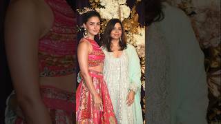 Alia Bhatt Repeat Her Mehndi Lehnga At Diwali Party aliabhatt yt actress diwali manishmalhotra [upl. by Turk323]