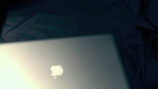 MacBook Pro 17quot glossy vs non glossy [upl. by Zaneta467]