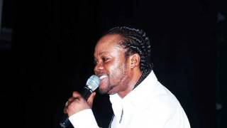 Daddy Lumba amp Pat Thomas  Ahenfo Kyiniye [upl. by Ilsa846]