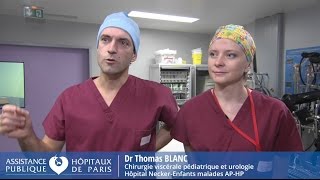 Un robot chirurgical pédiatrique unique en France à l’hôpital NeckerEnfants malades APHP [upl. by Avilo]