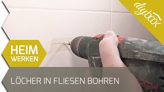 Löcher in Fliesen bohren  Toilettenpapierhalter montieren [upl. by Eoin]