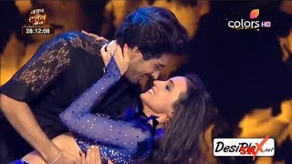 Sanaya Irani and Mohit Sehgal Dance Performance  MIRCHI TOP 20 [upl. by Schram]