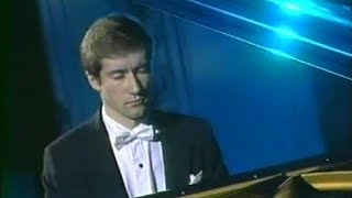 Nikolai Lugansky plays Medtner  Canzona serenata op 38 No 6 Moscow 2002 [upl. by Sessilu]