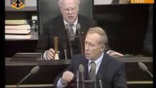 Helmut Kohl vs Helmut Schmidt 1982 Regierungswechsel [upl. by Egidius]