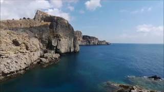 Lindos et la baie de Saint Paul  Vu du Ciel  Rhodes Vacances [upl. by Adnilev]