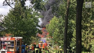 Großeinsatz in Westerstede Feuer nach Schwelbrand in Tennishalle [upl. by Iver535]