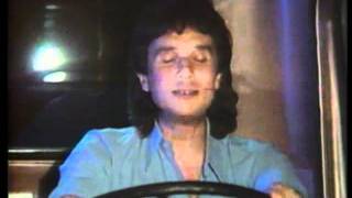 ROBERTO CARLOS VIDEO CLIPCAMIONERO1984 [upl. by Eniliuqcaj]