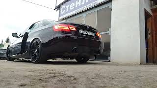 BMW E93 335is coldstart sound and revs 335 soundcheck coldstart sound n54 [upl. by Cheyne816]