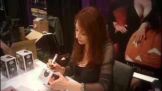 Cassandra Peterson Elvira signing autographs [upl. by Graeme]