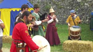 Musique et danse médiévale à la 35e Fête Médiévale de Provins [upl. by Jeunesse570]