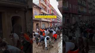 Así los ciudadanos voluntarios en Valencia España 👏🙏 [upl. by Brockwell]