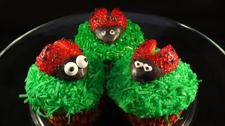 Decorating Cupcakes 126 Ladybugs with yoyomax12 [upl. by Fabian]