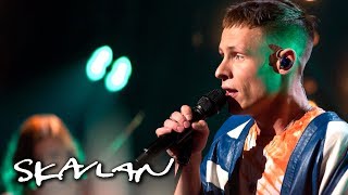 Sondre Justad  «Ikke som de andre»  SVTTV 2Skavlan [upl. by Nyleahcim468]